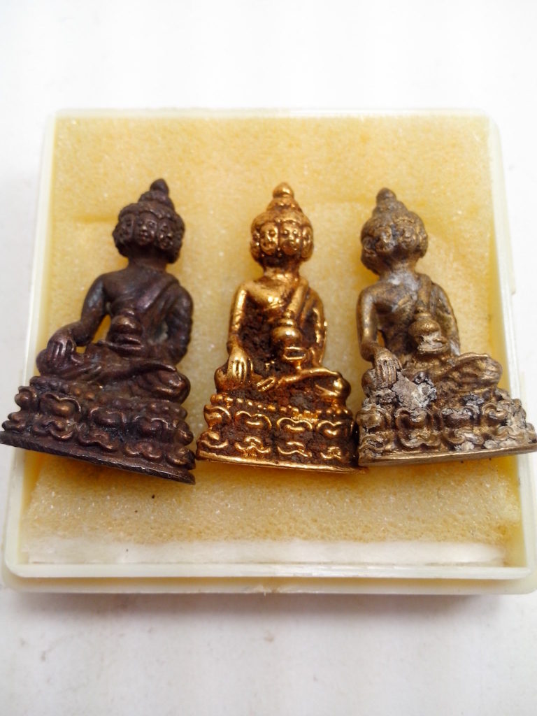 พระเศรษฐีนวโกฎิ (พระเก้าหน้า) 